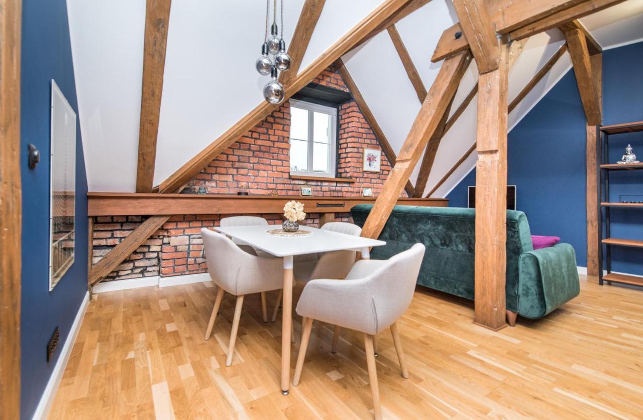 Uroczy Apartament Gliwice Bagian luar foto