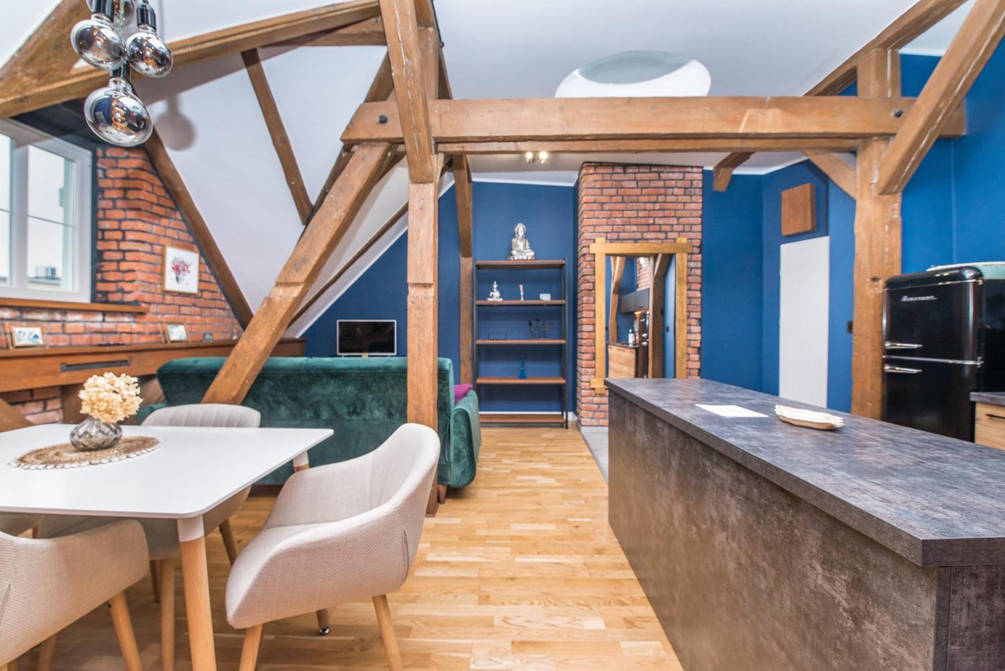 Uroczy Apartament Gliwice Bagian luar foto